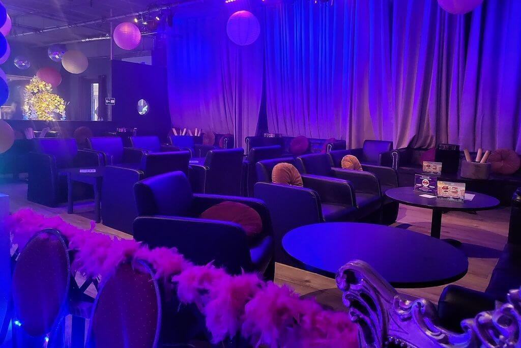 coin vip luxe retro discotheque